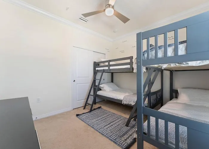 Pool, Club, Spacious 2bd, Sleeps 8 * Pensacola